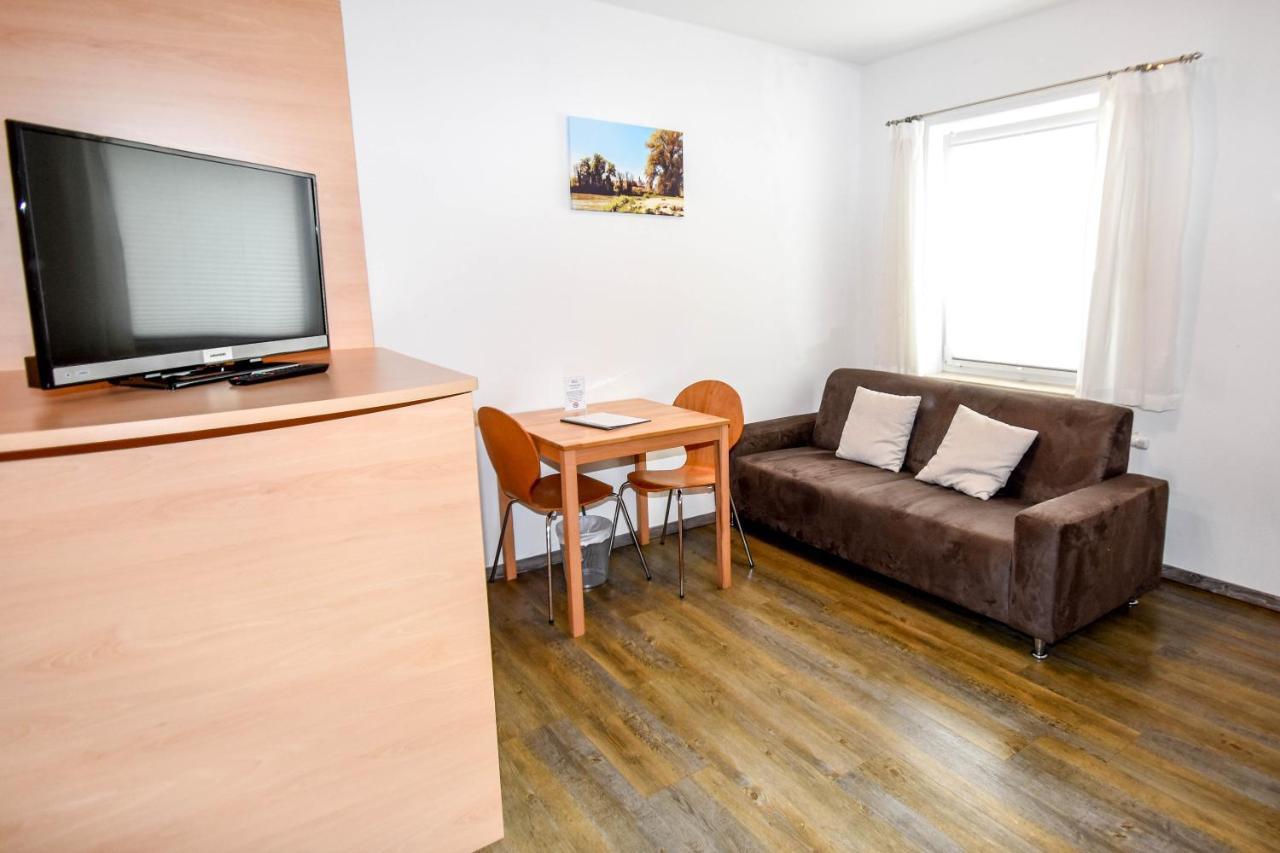 Sporthotel Neuburg Neuburg an Der Donau Εξωτερικό φωτογραφία